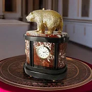 Каминные часы «Медведь» из креноида и долерита — фотография 1